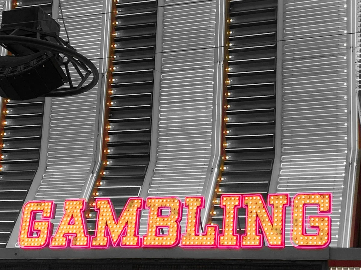 Casino and sportsbook betting screen representing iGaming link building challenges
