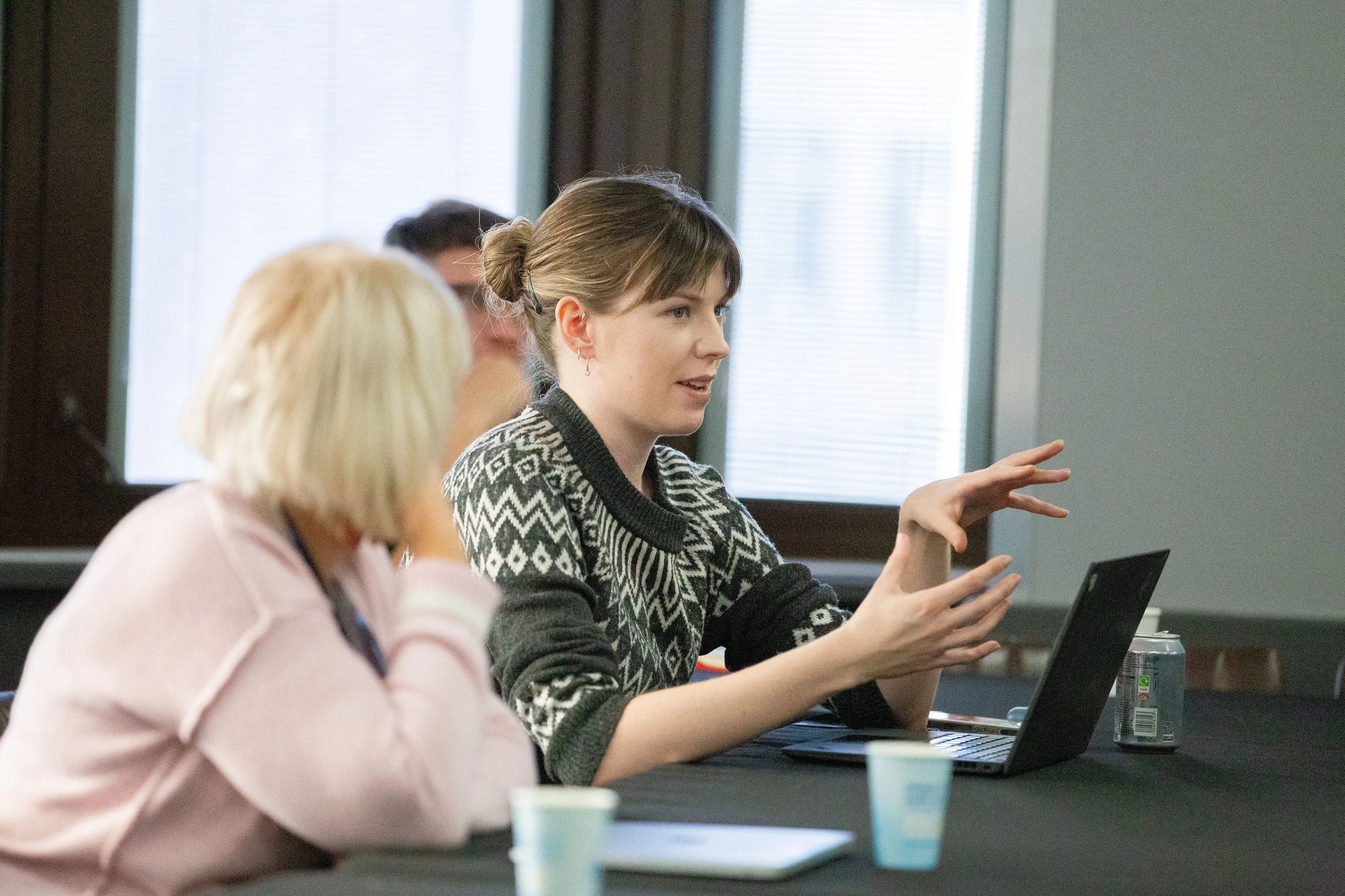 Link building professionals networking at BrightonSEO conference